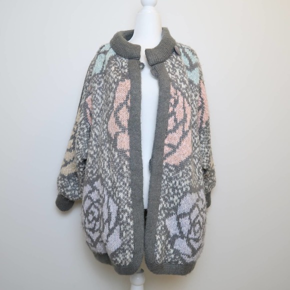 Vintage 80s grey and pink rose floral slouchy dolman sleeve cardigan sweater S - Picture 7 of 8